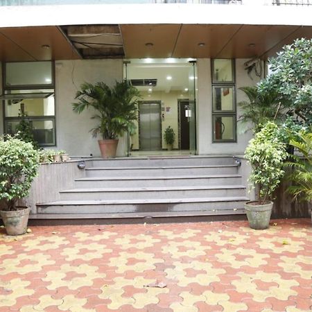 מומביי Fabhotel Sai Prasad Apartments מראה חיצוני תמונה
