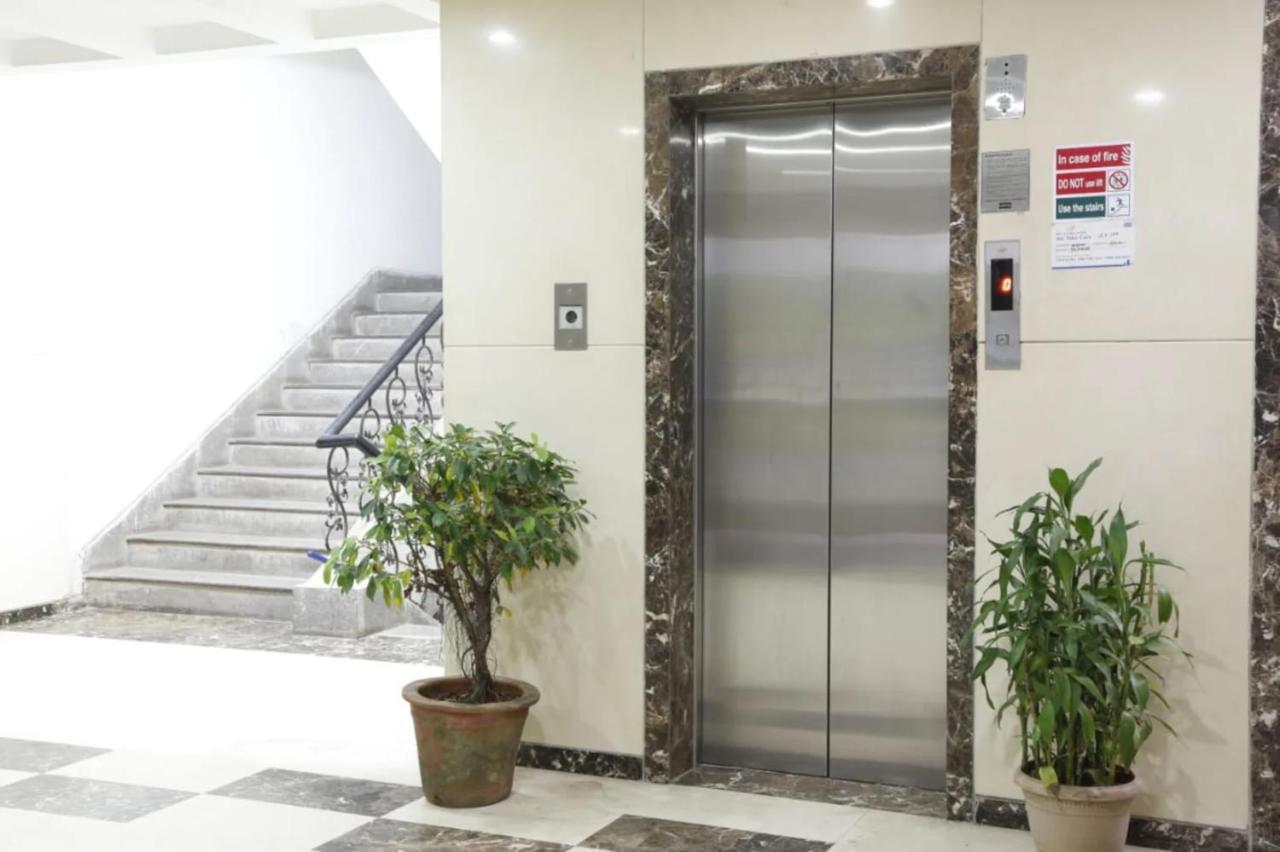 מומביי Fabhotel Sai Prasad Apartments מראה חיצוני תמונה